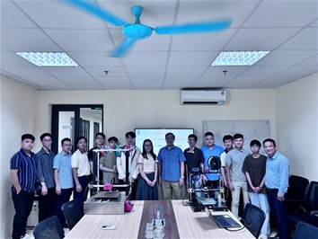 SINH VIÊN KHOA CƠ KHÍ – Ô TÔ VÀ XÂY DỰNG BẢO VỆ NGHIỆM THU ĐỀ TÀI CẤP TRƯỜNG NĂM 2024